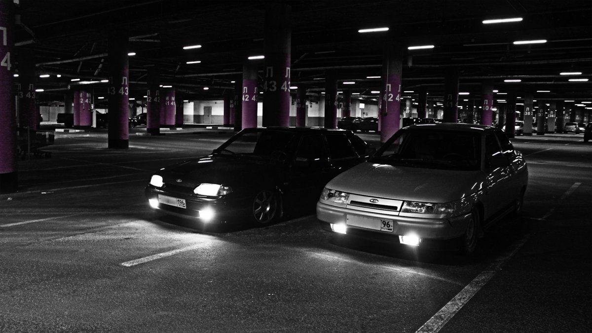 ВАЗ 2110 синяя ночью