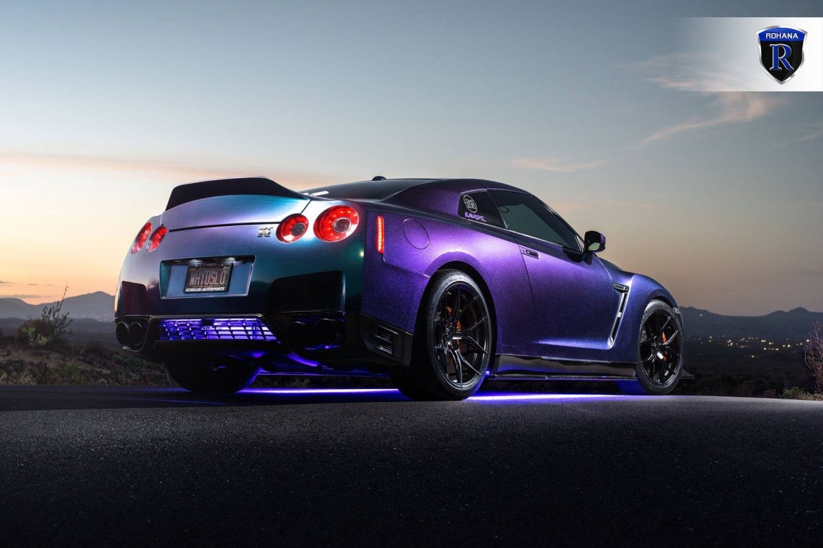 Nissan GTR r35 Neon