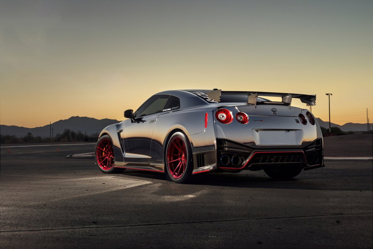 Nissan GTR 4r