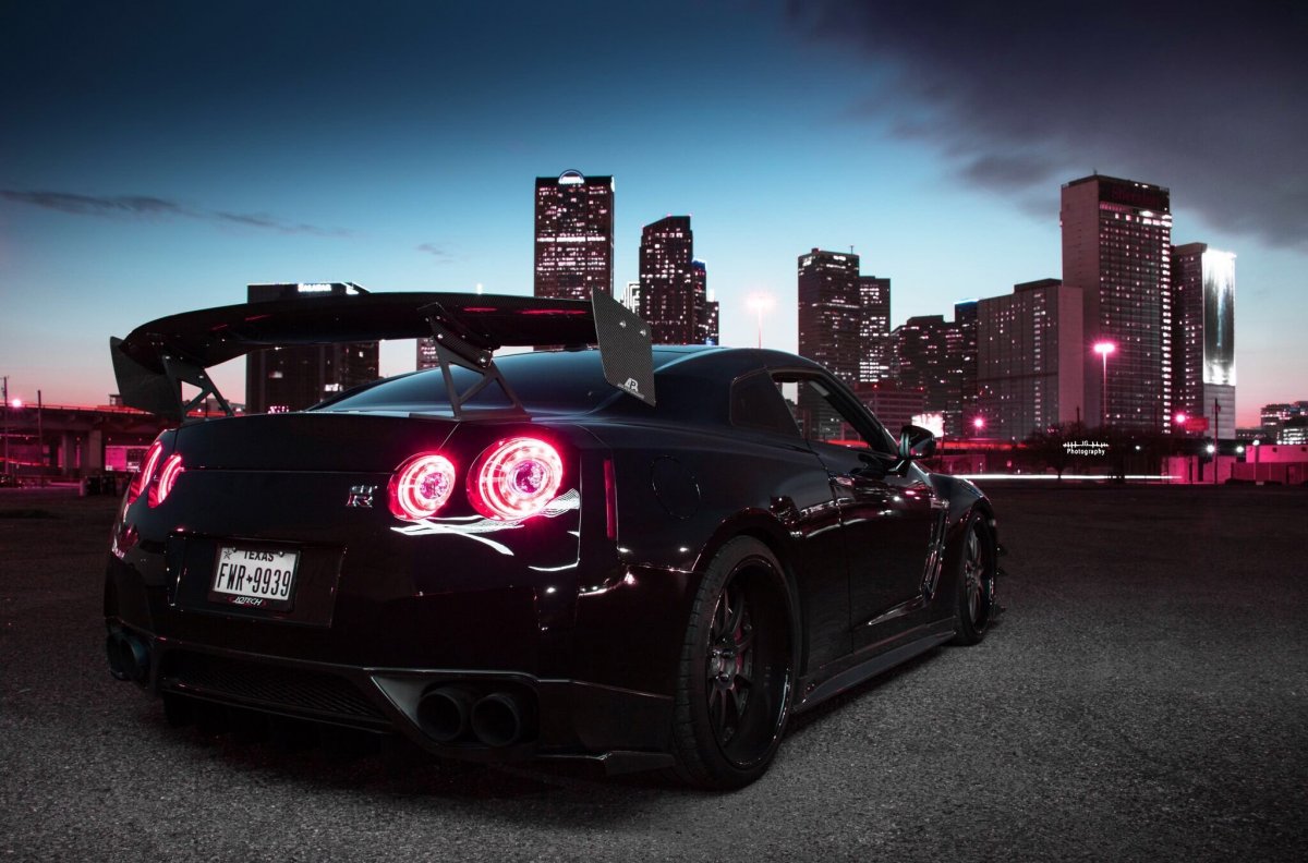 Nissan GTR r35 Black Edition