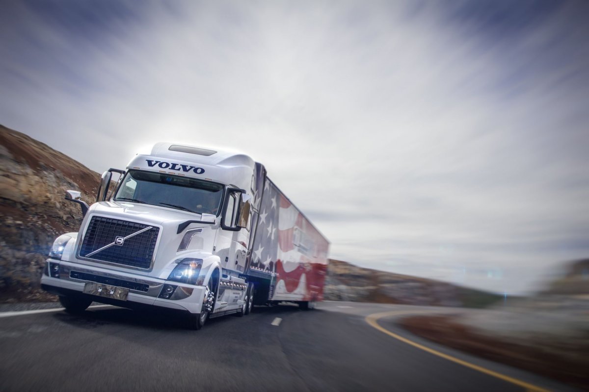 Фура трак Вольво