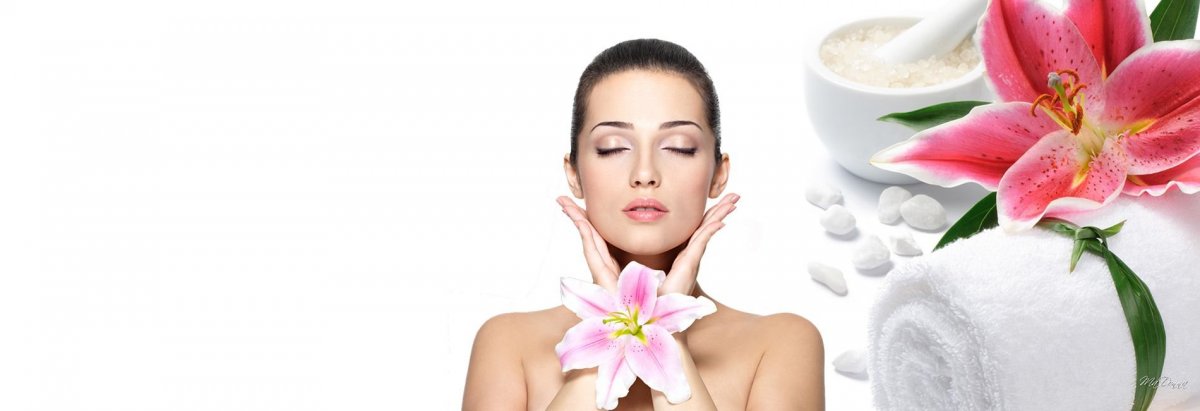 Массаж лица на белом фоне