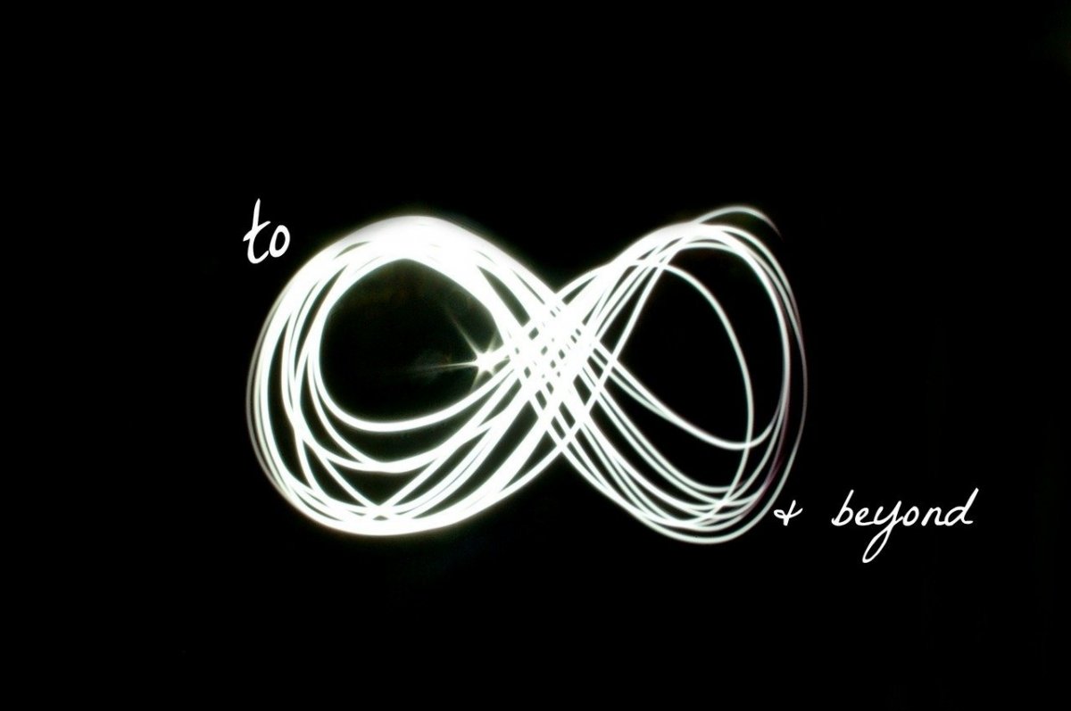 Знак бесконечности на фоне