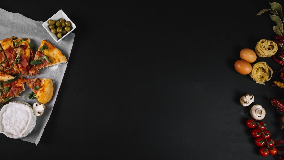 Блюда на темном фоне