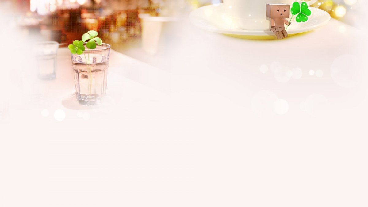 Предметы на столе вид сверху