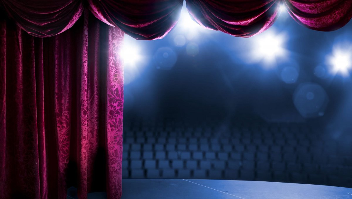 Театральный занавес