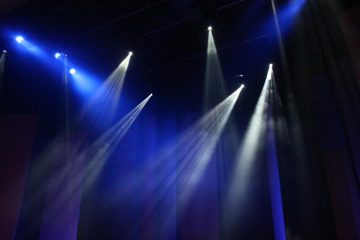 Цирковой занавес