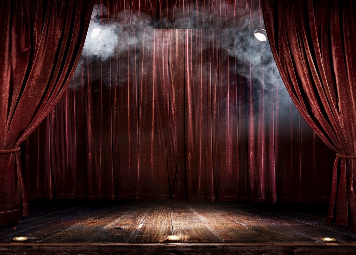 Вручение на сцене