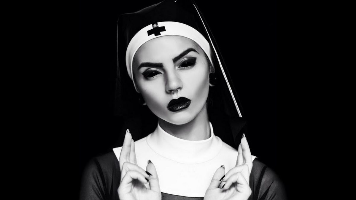 Beatriz Mariana монашка