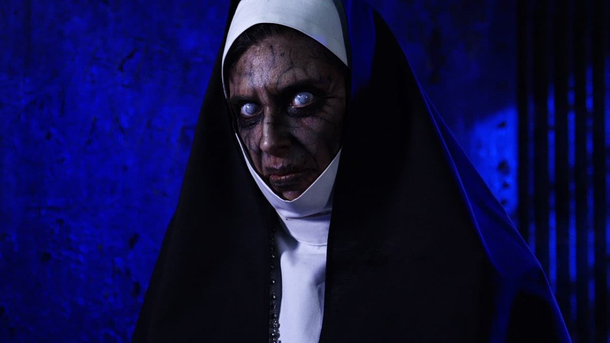 Эскиз монашки