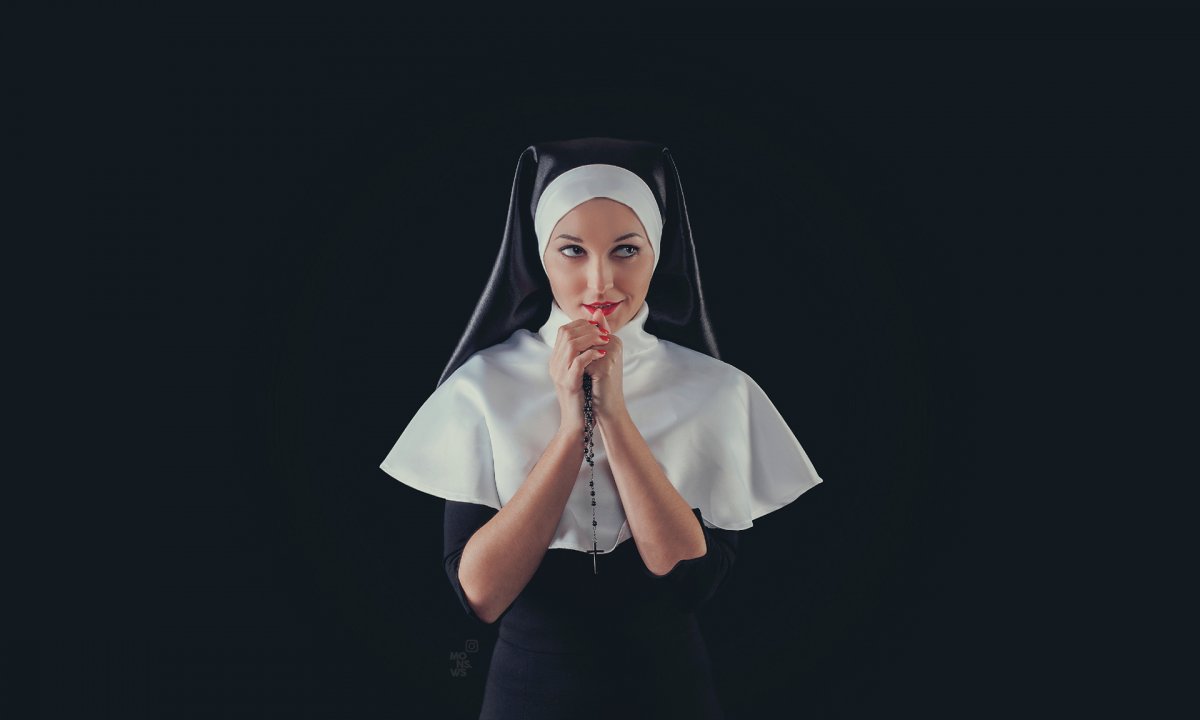 Проклятие монахини 2018