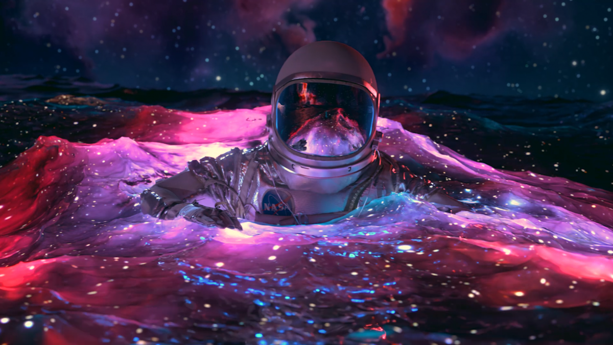 Космонавт в воде живые обои