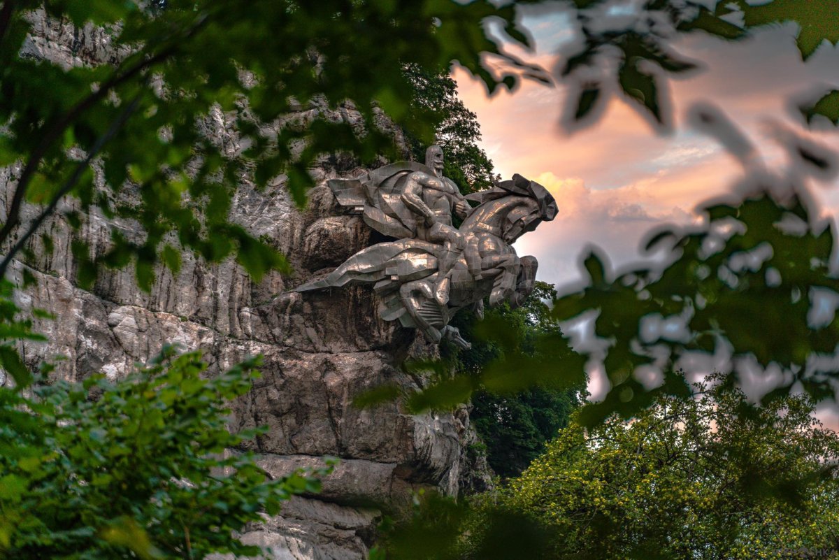 Северная Осетия памятник Уастырджи