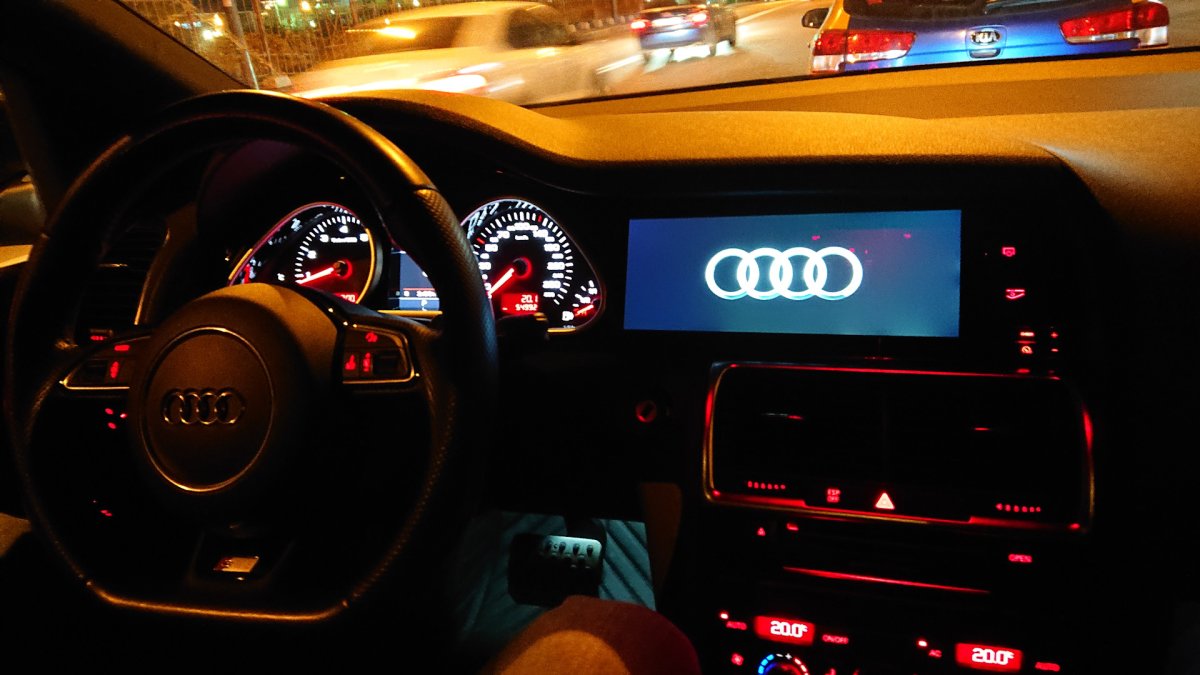 Подсветка Audi q7 2007