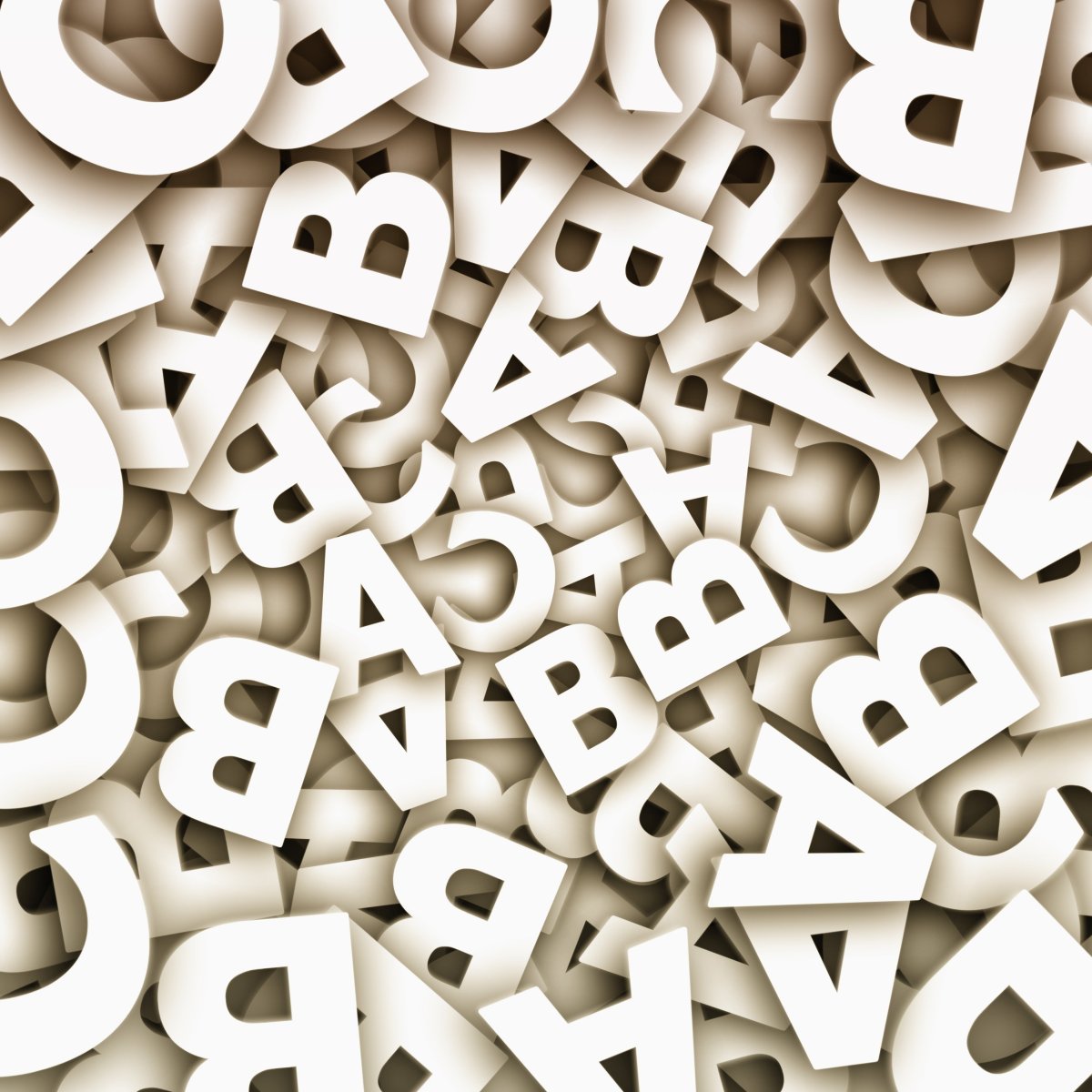 Объемные буквы разбросаны