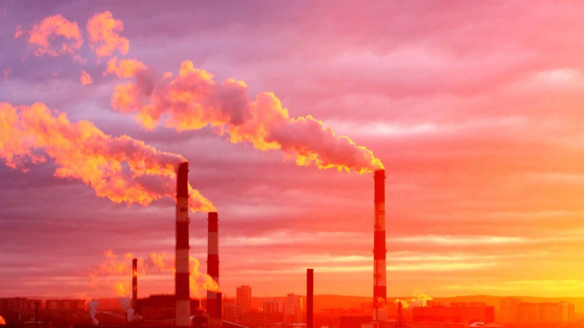 Завод на закате