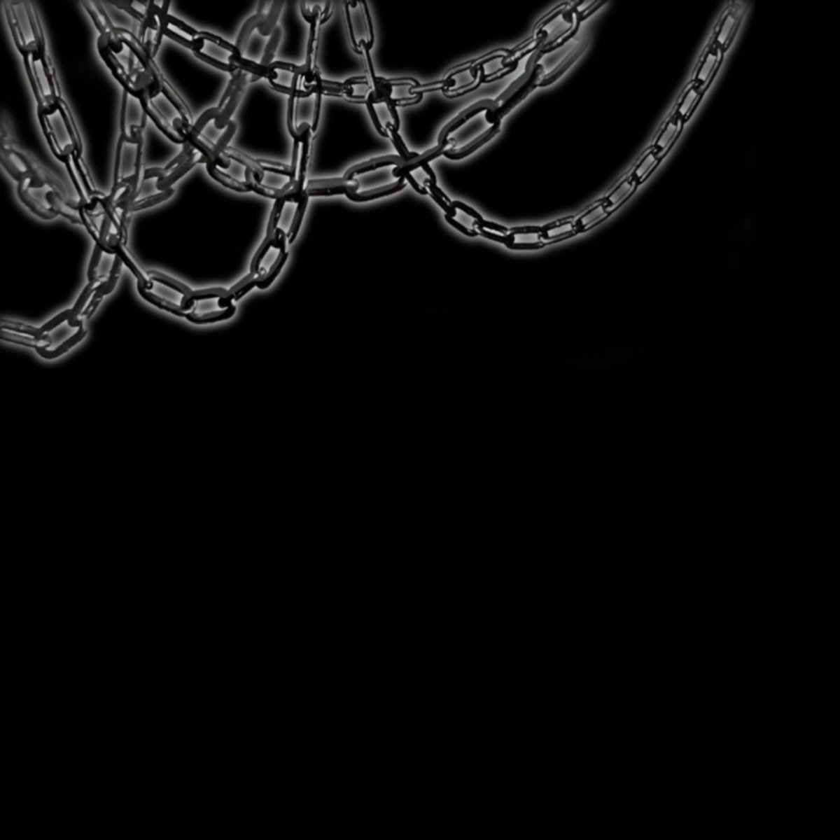 Цепь на черном фоне