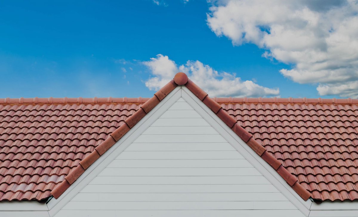 Кровля на фоне неба