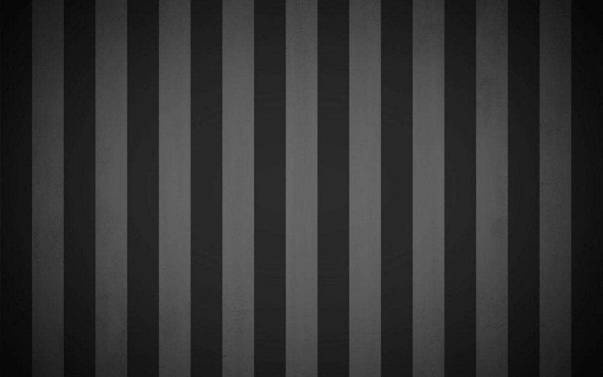 Белая вертикальная полоса на черном фоне