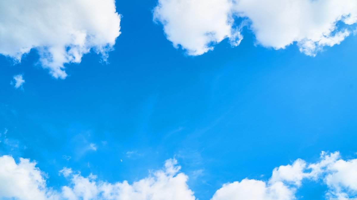 Голубое небо с облаками