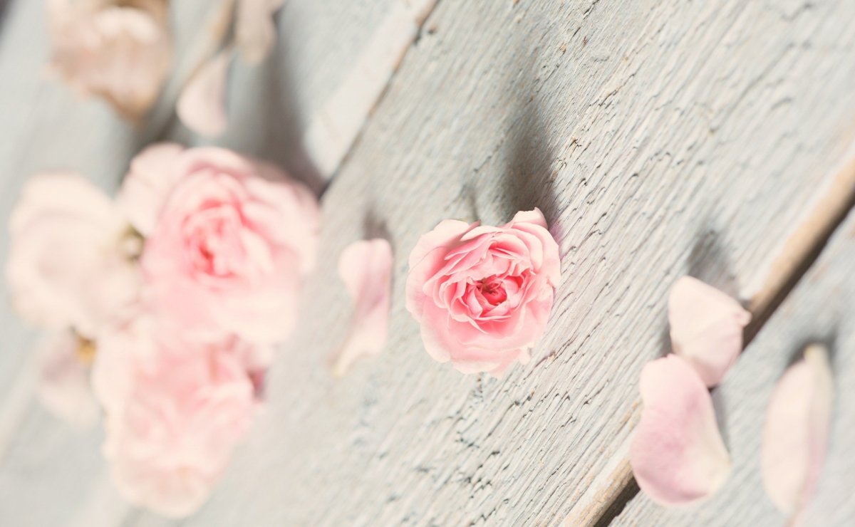 Розовый мрамор