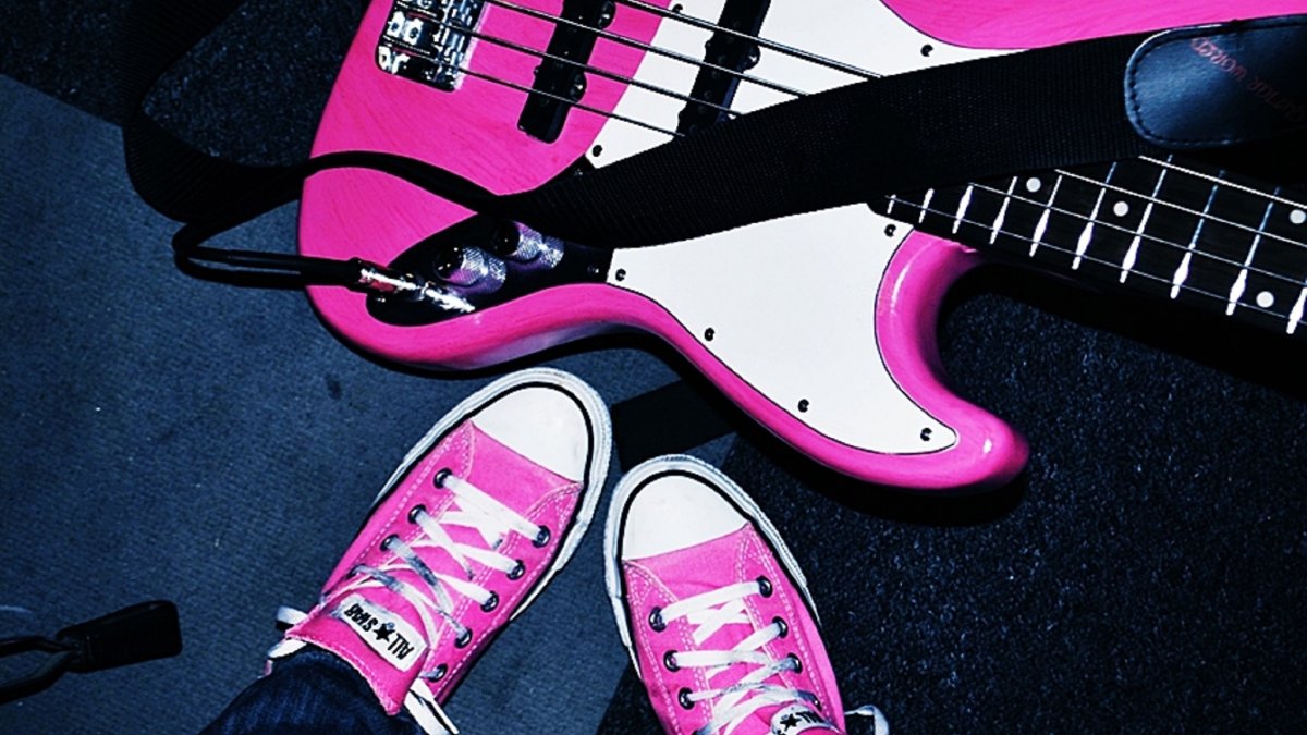 Крис де Лара художник