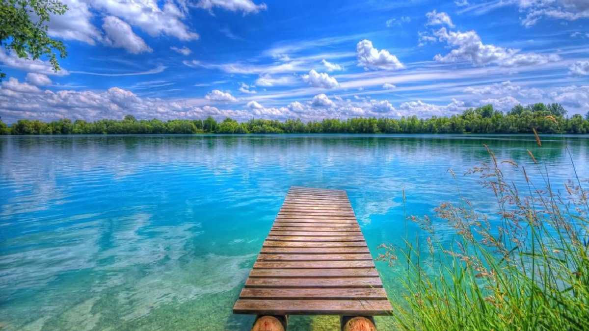 Летнее озеро