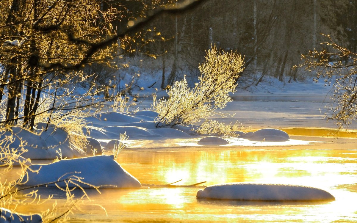 Весна снег солнце