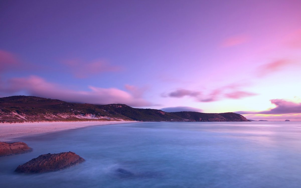 Розовое море