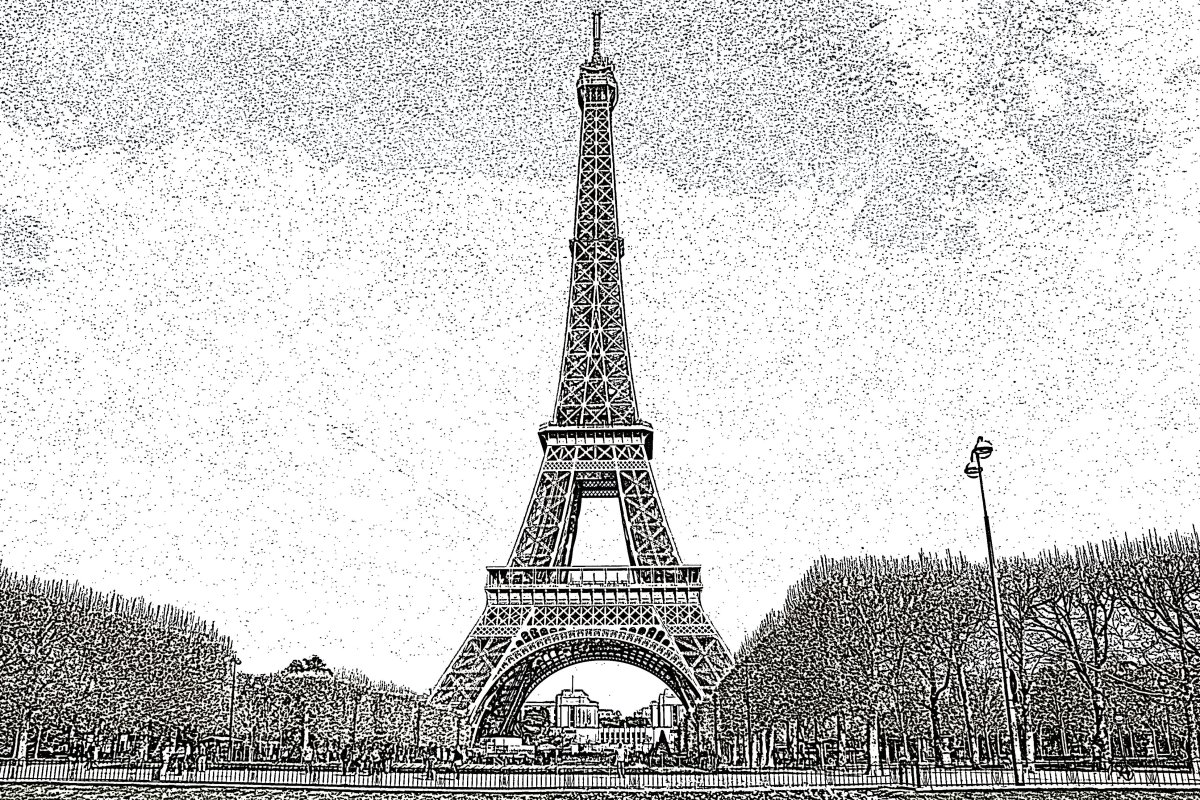 Эйфелева башня в Париже