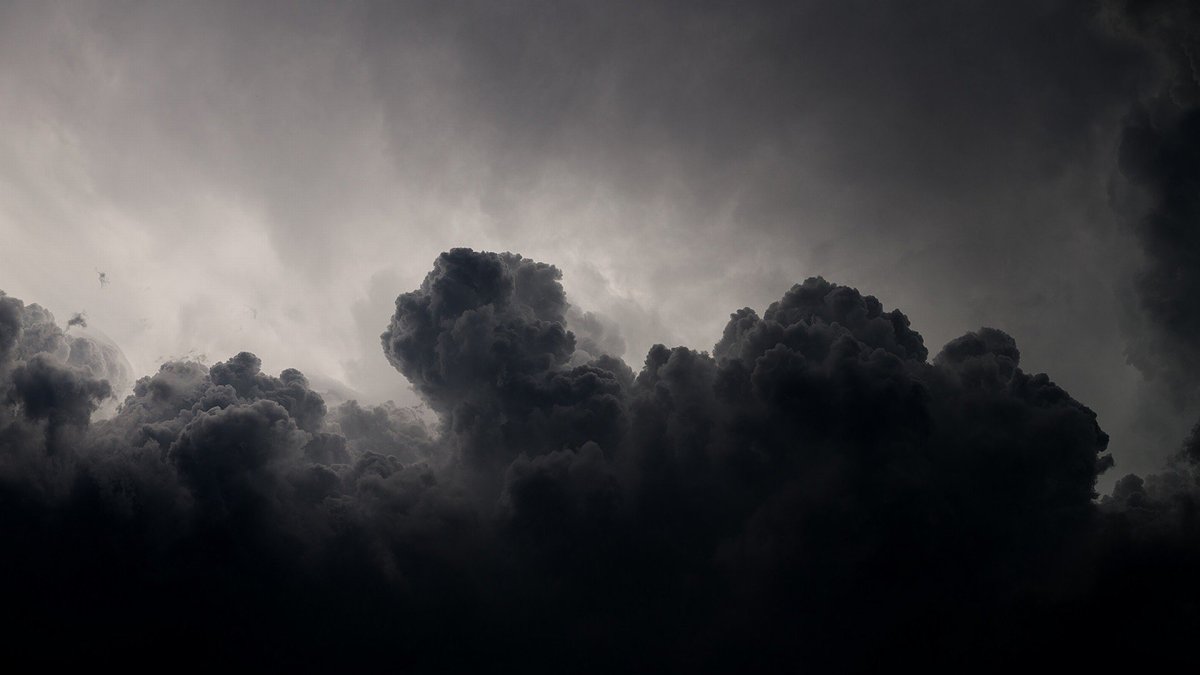 Темные облака