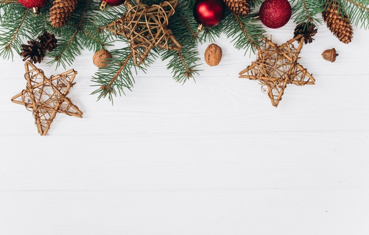 Новогодние украшения вид сверху