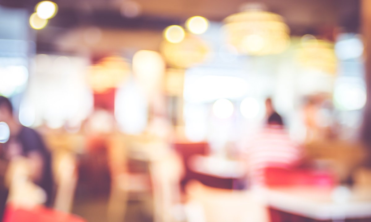 Фон праздничный стол размытый