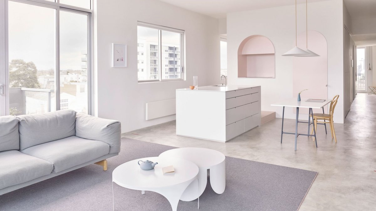 Минималистичный интерьер в светлых тонах