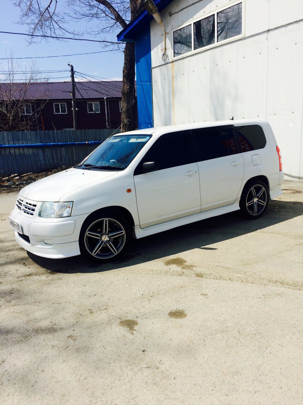 Toyota succeed 2010 16r