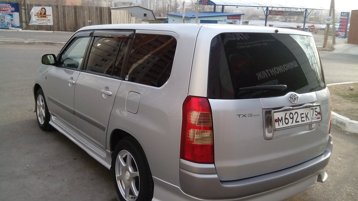 Обвес на Toyota succeed 2003