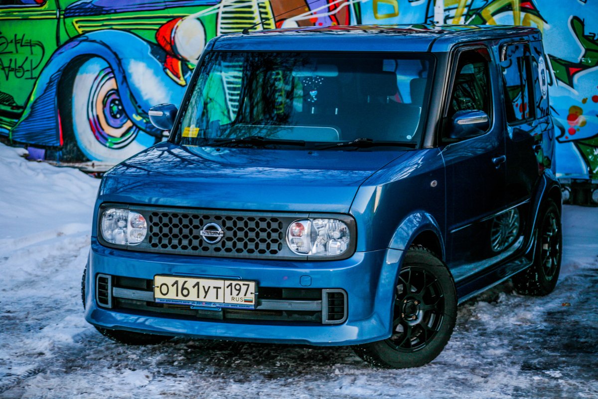 Nissan Cube Toyota BB