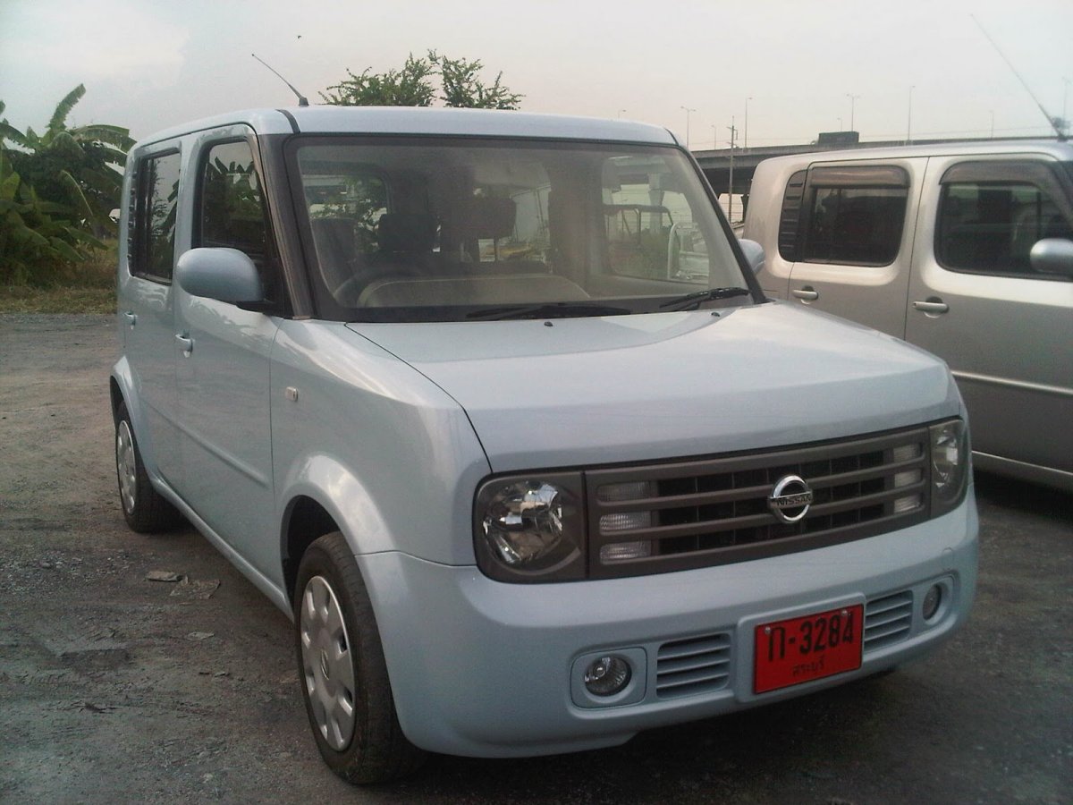 Nissan Cube Toyota BB