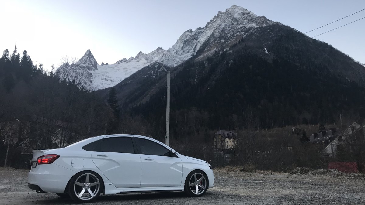 Лада Веста r19