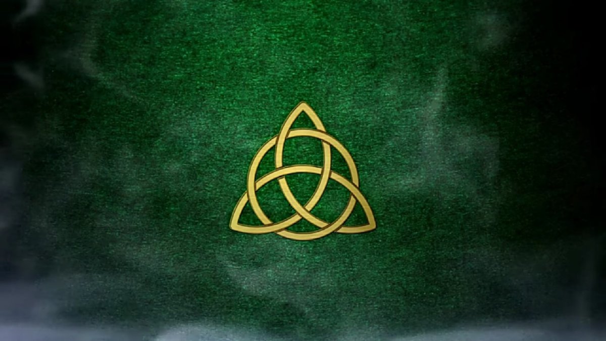 Трикветр Кельтский крест