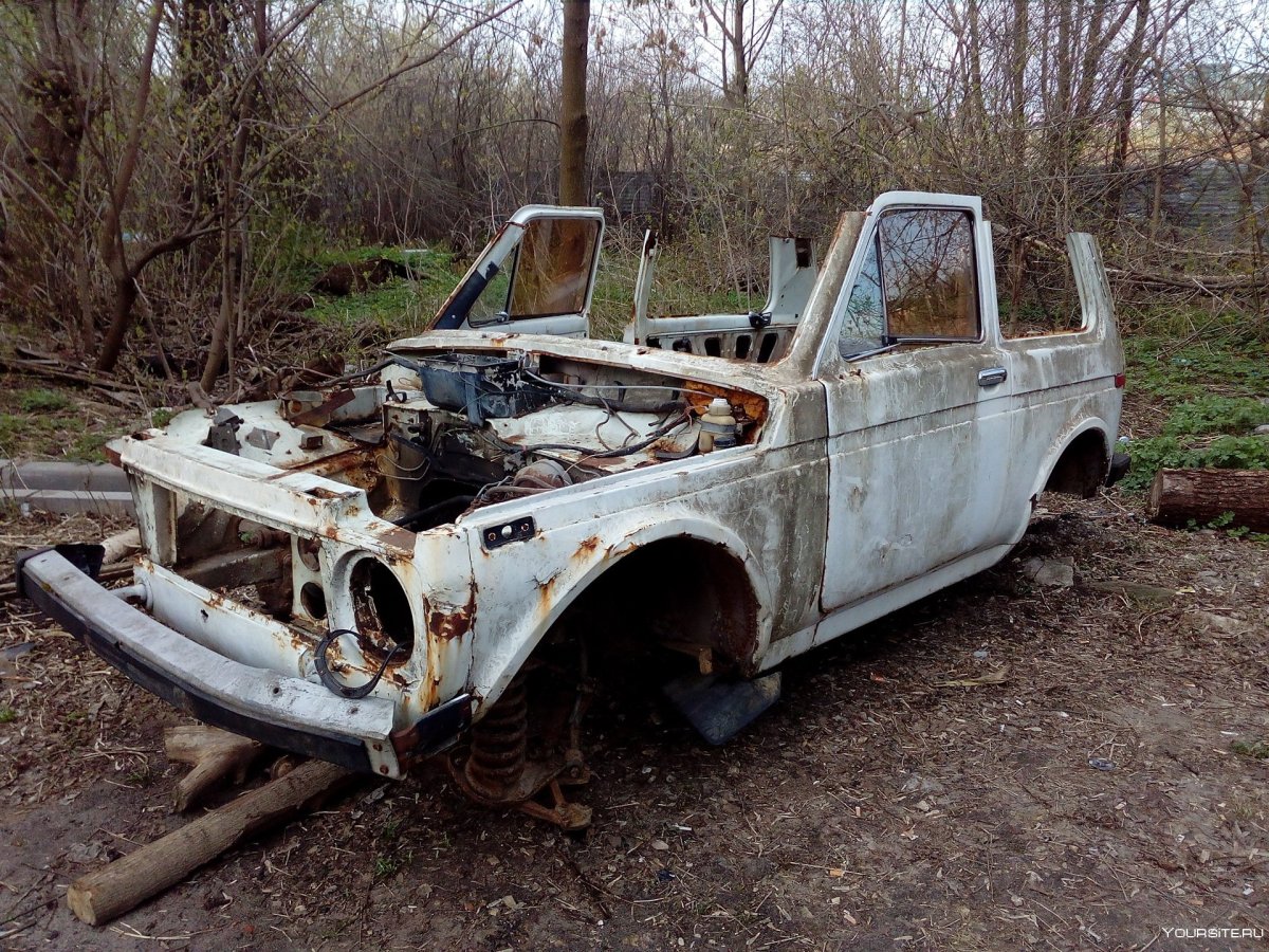 ВАЗ 2121 Нива ржавая