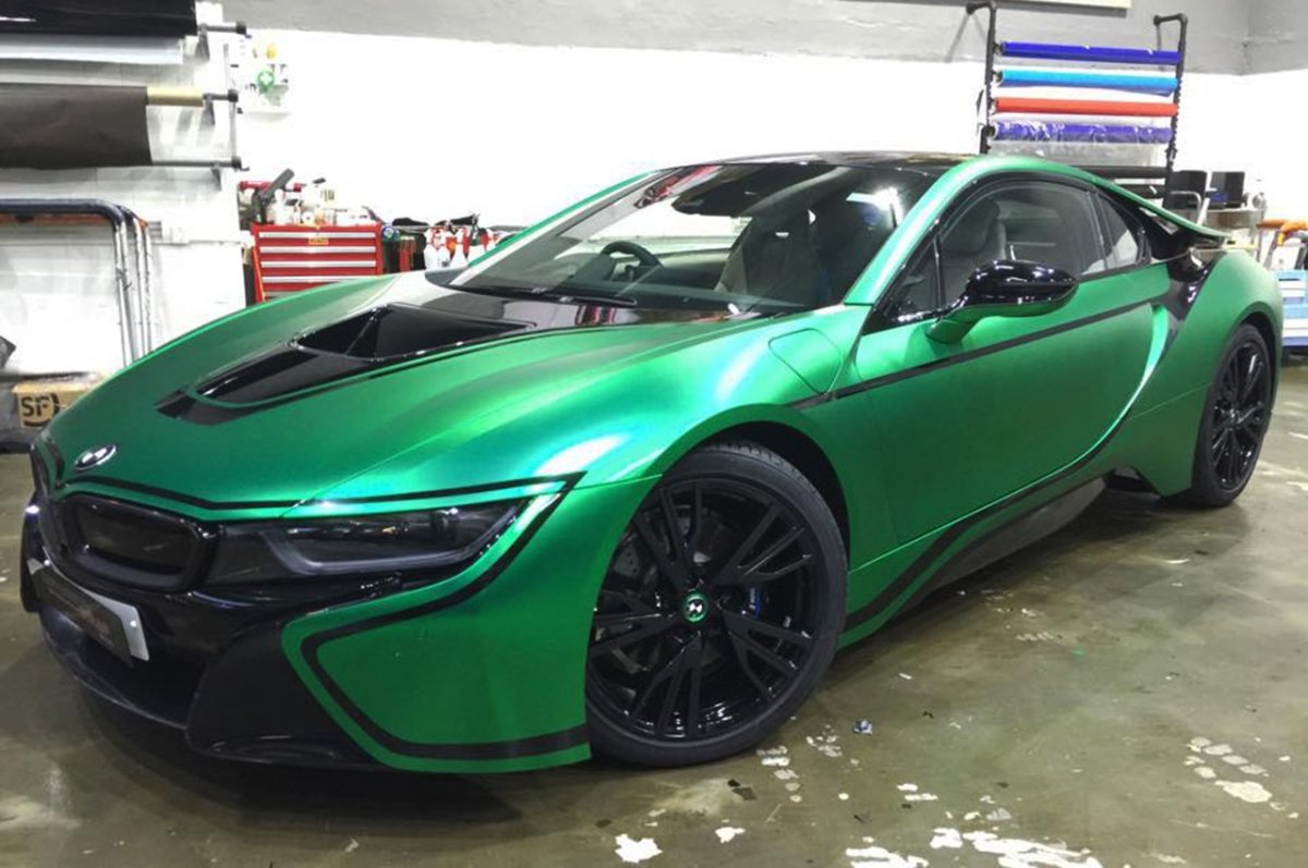 BMW i8 Green