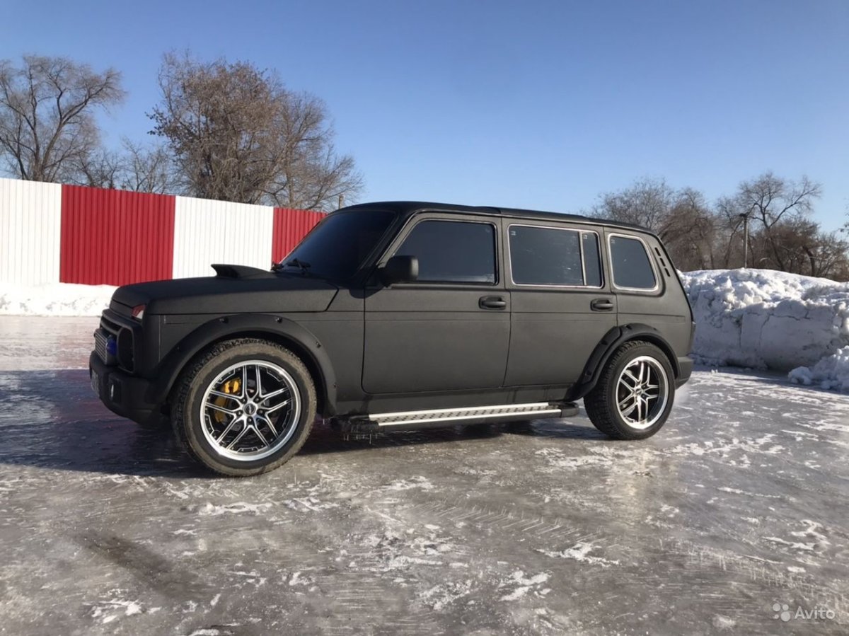 Нива 2131 Раптор черный