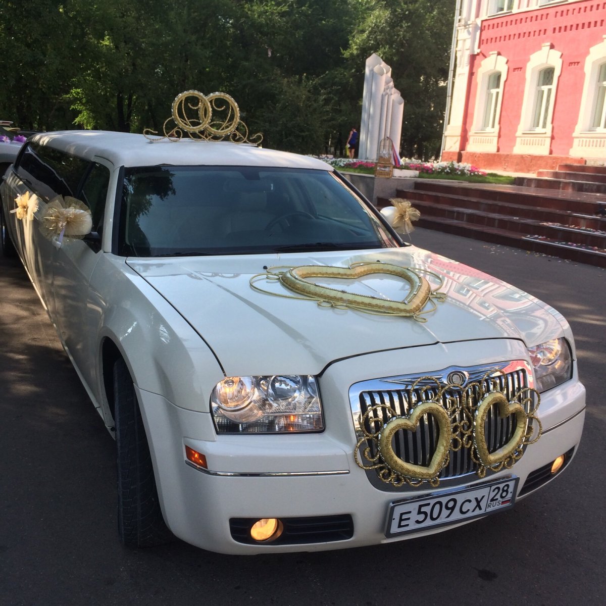 Свадебная машина Crown