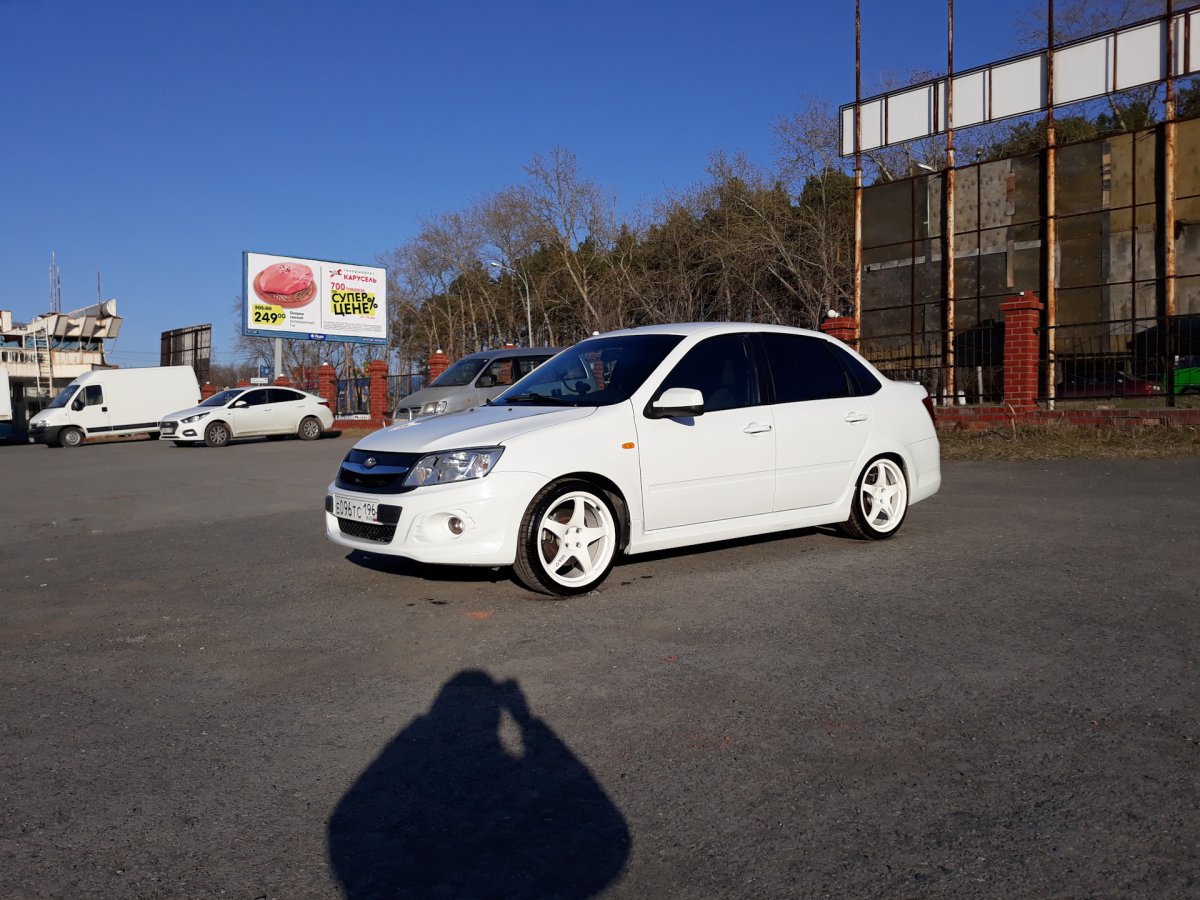 Гранта лифтбек slik r17