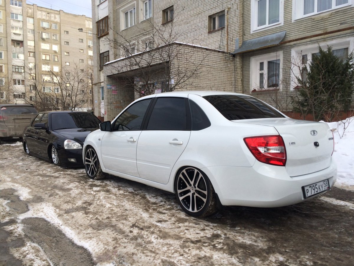 Лада Гранта лифтбек r16 r17