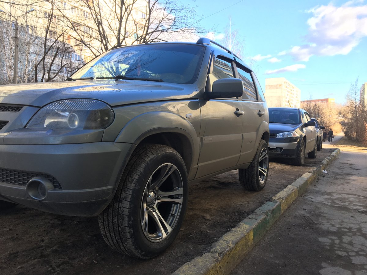 Chevrolet Нива r17