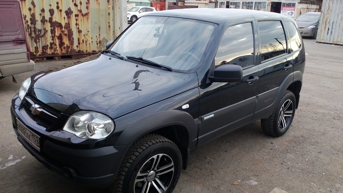 Шевроле Нива r20