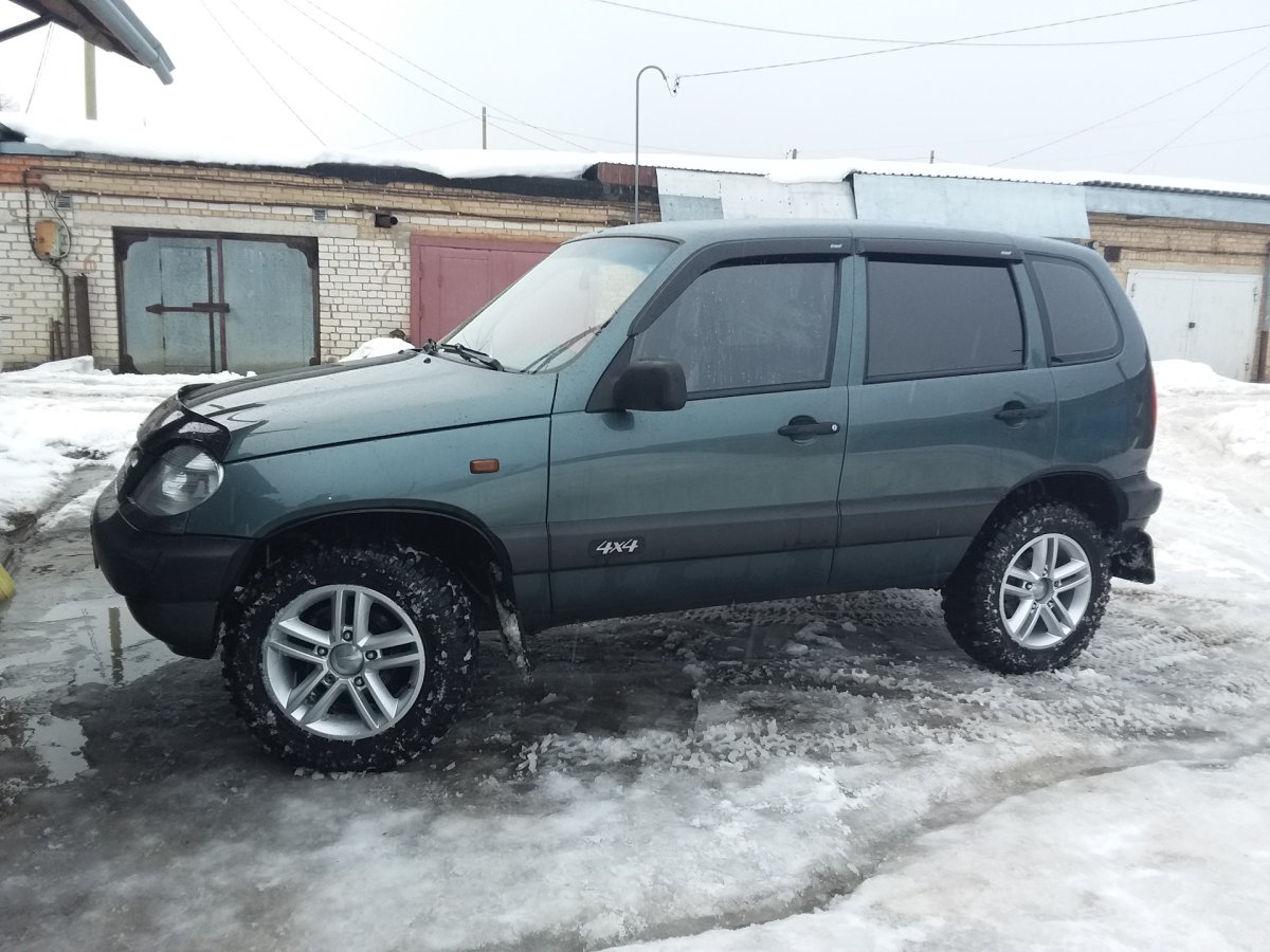 Шевроле Нива на 16 колесах