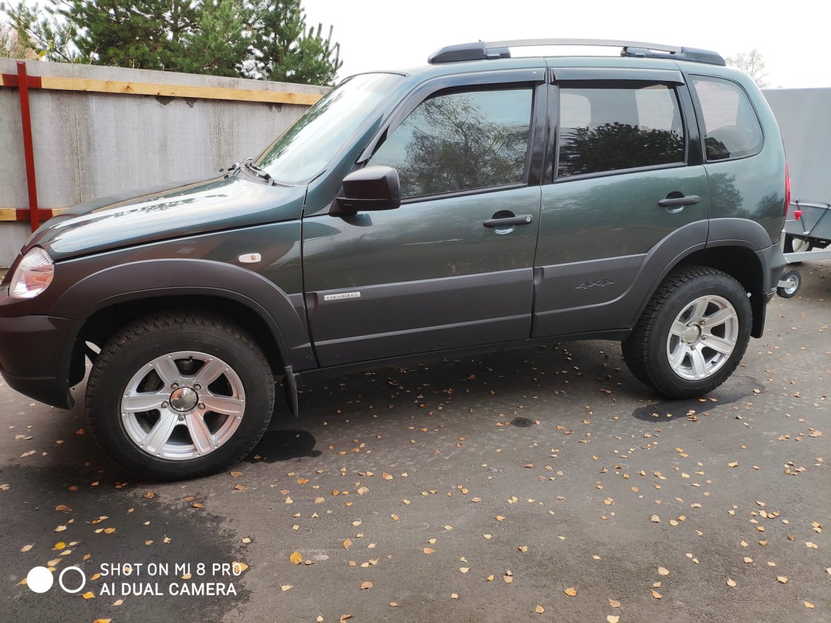 Шевроле Нива на 16 колесах